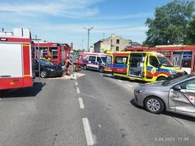 Wypadek na ul. Łódzkiej w Zgierzu. Ruch odbywa się wahadłowo - Zdjęcie główne