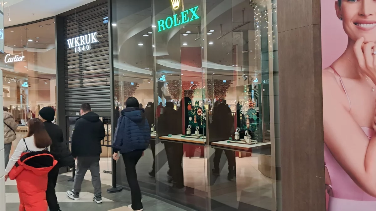 Napadli na sklep jubilerski w Galerii Westfield Mokotów - Zdjęcie główne